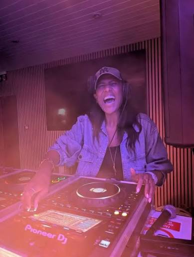 Smoking Jo mixing