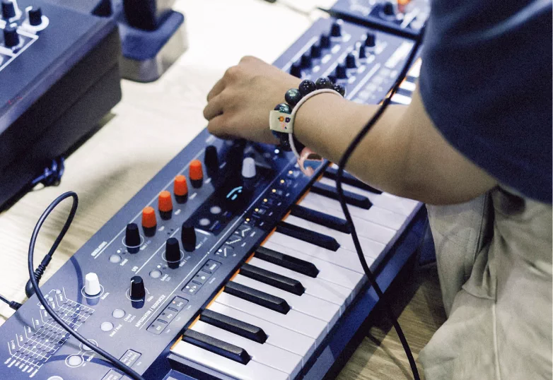 Version 5.0 uses MiniFreak V to organise, audition and transfer imported content to the hardware.