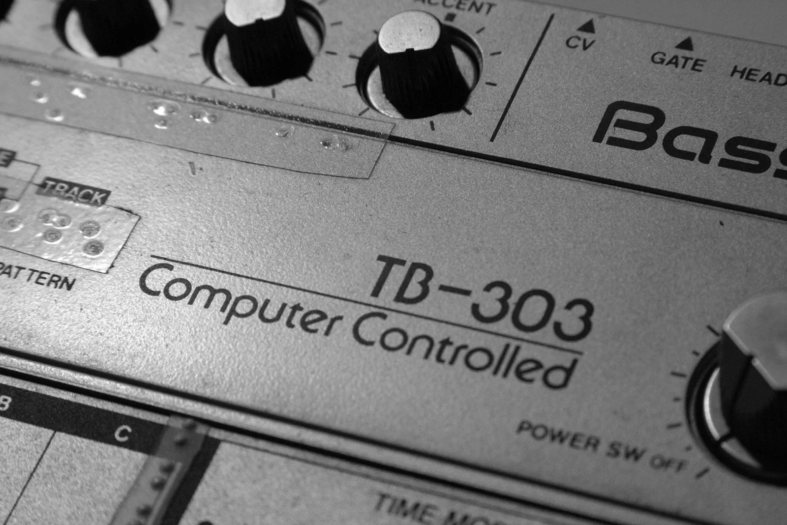 The TB-303 exposes only a small set of sound controls, but their interaction produces far more movement than the panel suggests.