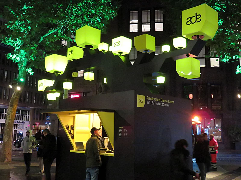 Historischer Informationsstand des Amsterdam Dance Event im Jahr 2016