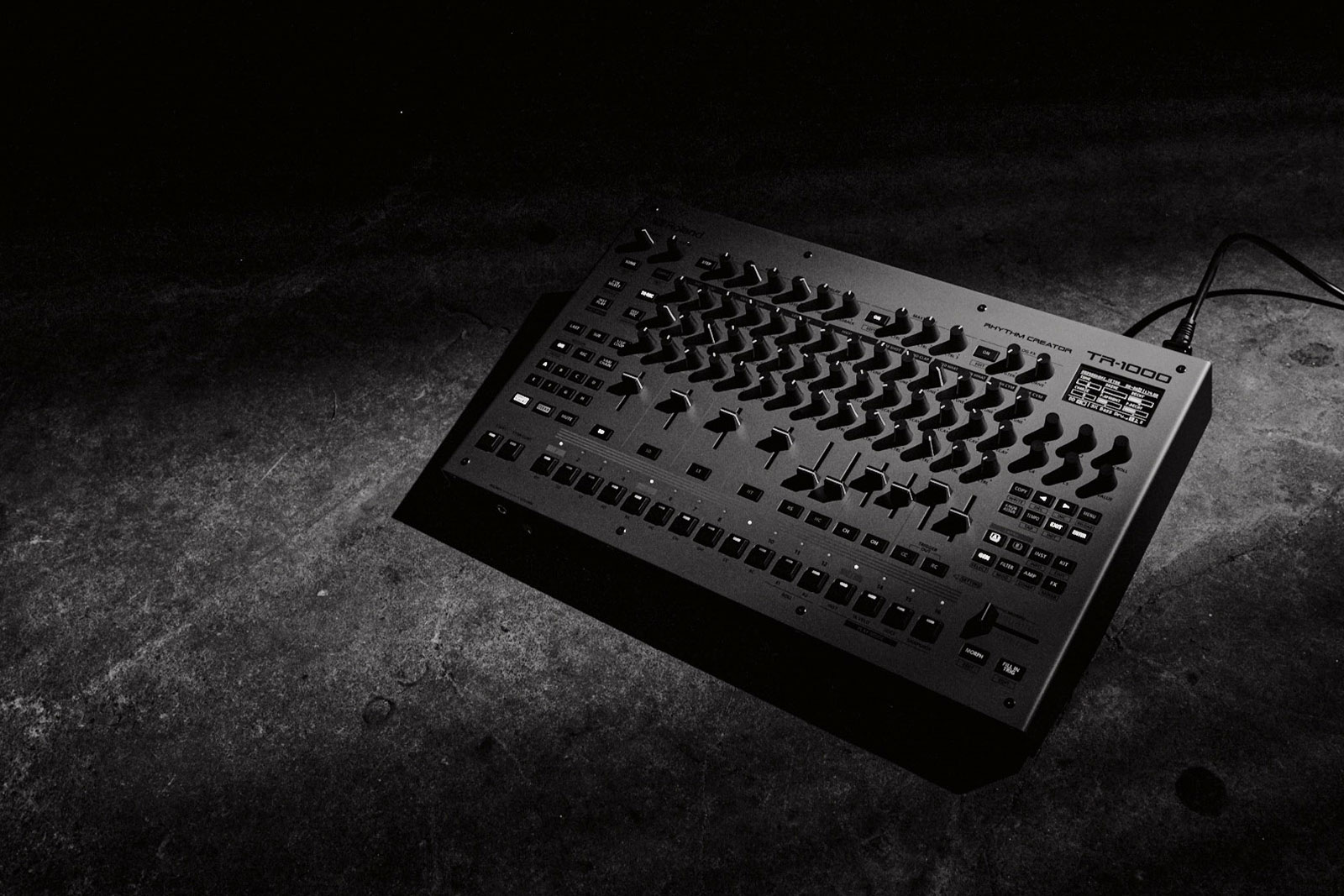 Roland TR-1000: analoge TR-DNA trifft moderne Sampling-Tiefe