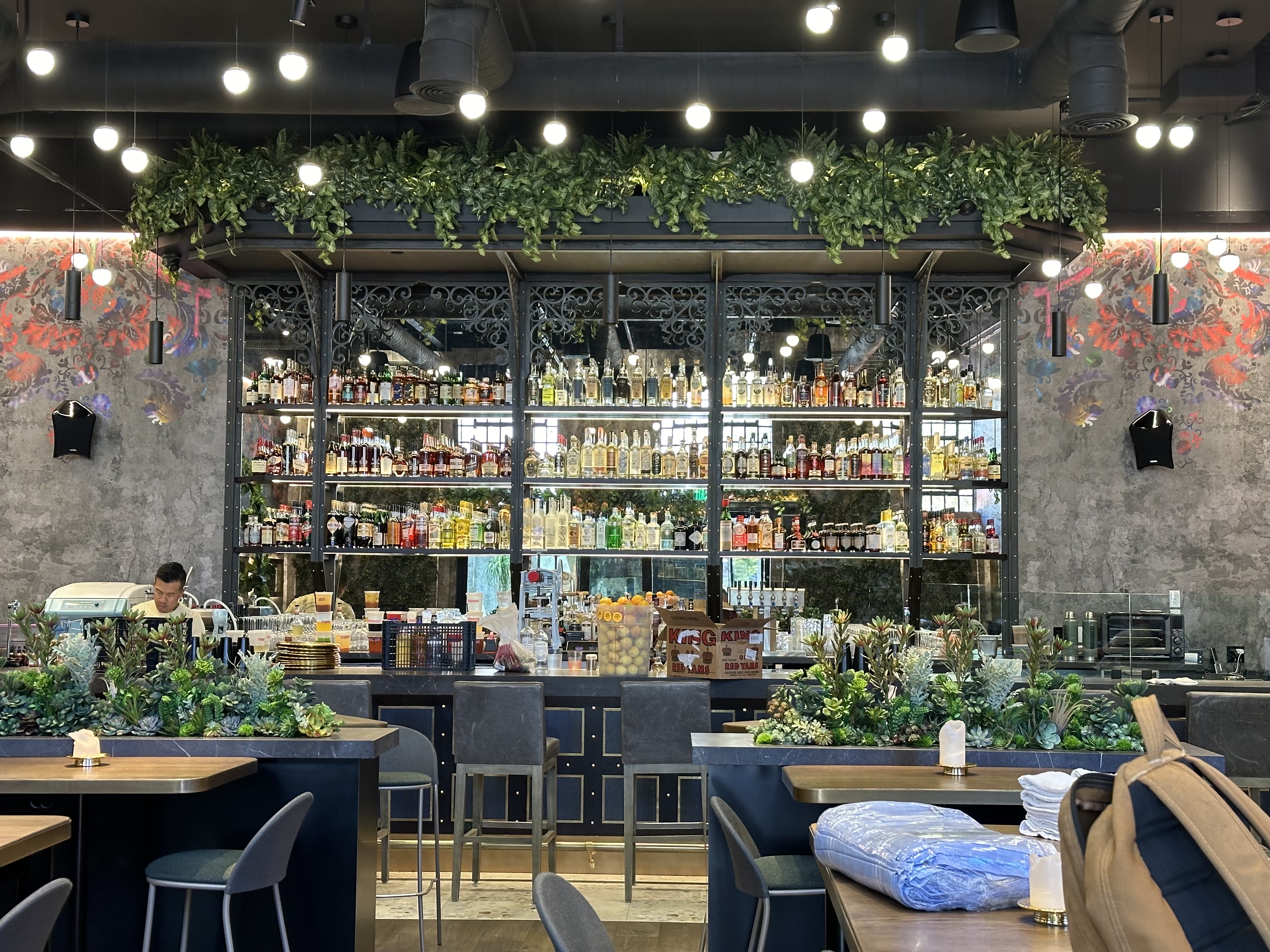 Luxury restaurant technology