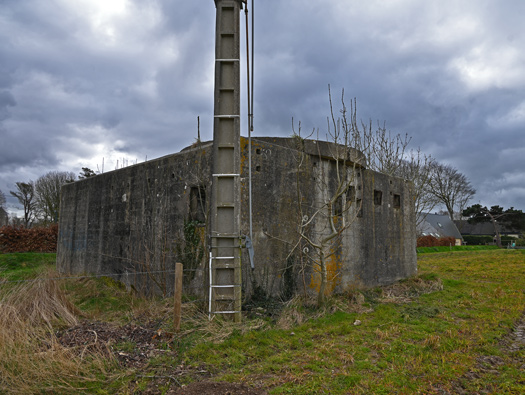 FuSan Dora, Saint Martin aux Buneaux