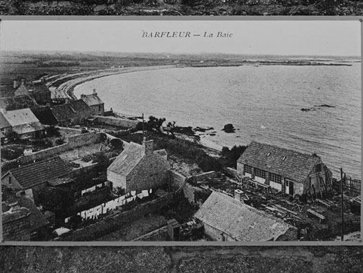StP122 Barfleur rive gauche du port