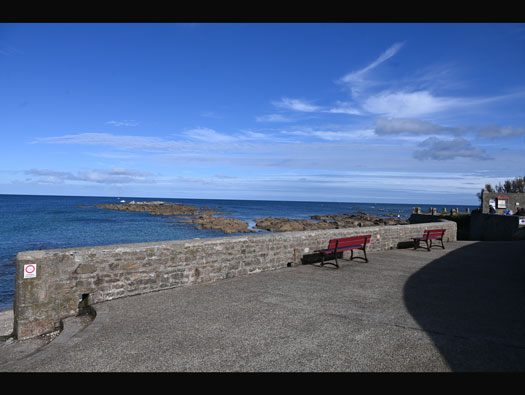 StP122 Barfleur rive gauche du port