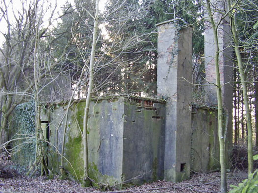 RAF Long Newnton, Decontamination Building
