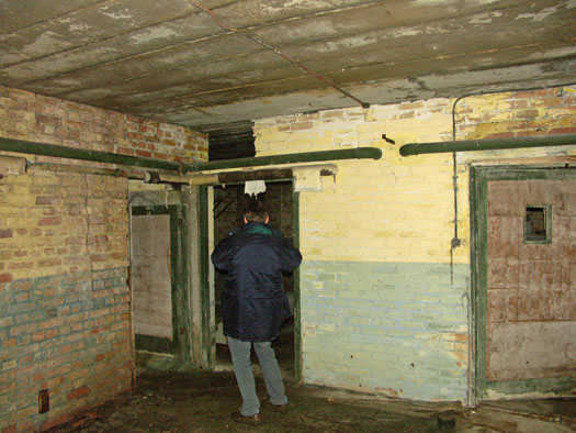 RAF Long Newnton, Decontamination Building