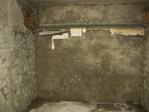 RAF Long Newnton, Decontamination Building