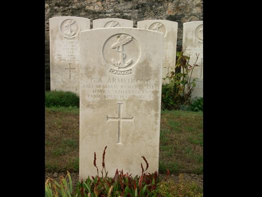 Plouescat Communal  Cemetery CWGC