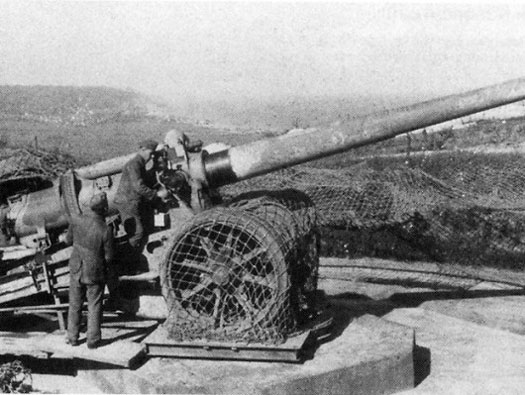Vill013 Benerville, H.K.B.  Canisy 
  Batterie 2./H.K.A.A. 1255