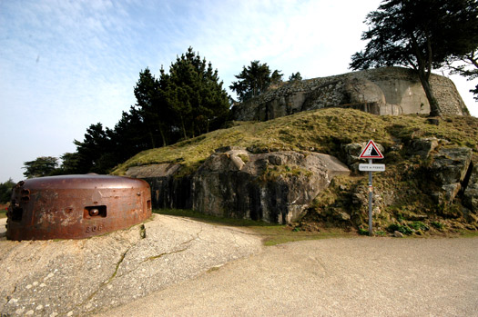 Ra230 Fort de la Cite d'Aleth. Outside the wall.