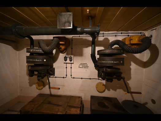 Wn17 de Colleville ('Hohe 61') [Hillman], R806/SK Command Bunker