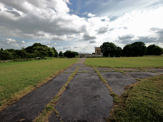 RAF Aston Down, Gloucester