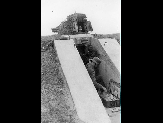 Grandcamp harbour defence