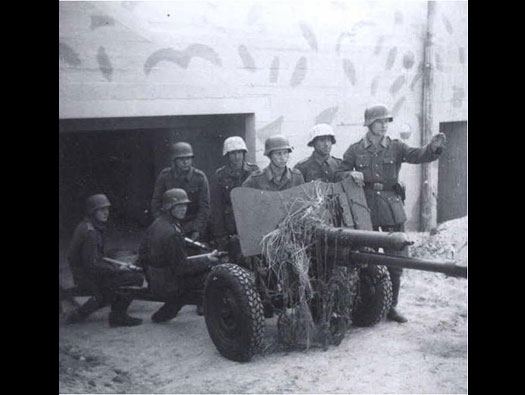 4.7cm gun and garage.