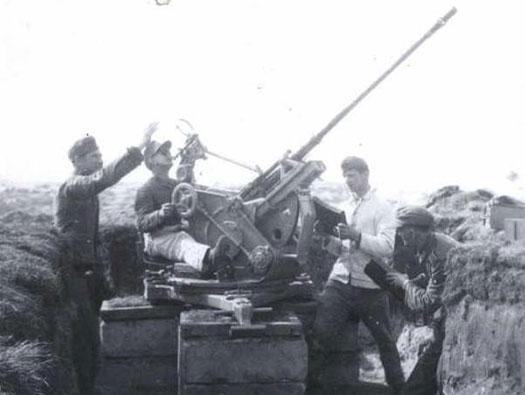 Alderney, W 200 Flak StP.    'Felsenbucht'
