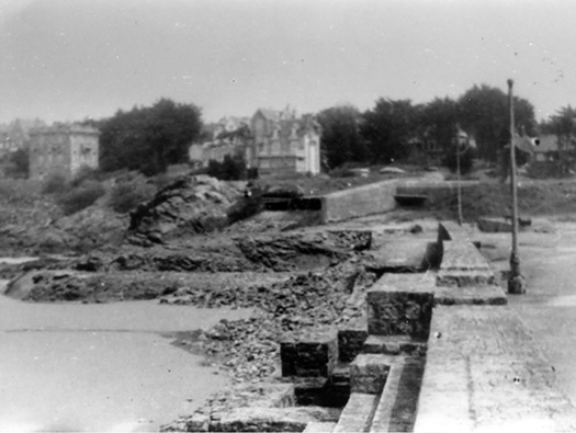 Ra143 Plage de Longchamp est