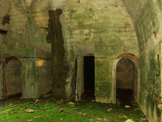 Castel Vendon,  Batterie Française Tourville, (Souterrain).