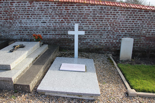 CWGC Mers-les-Bains Communal Cemetery.