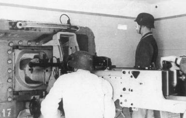 Skoda gun crew.