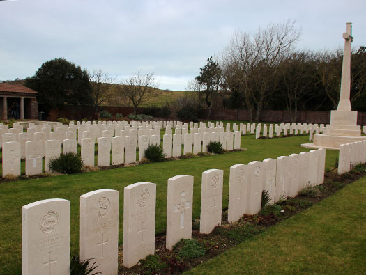 Les Baraques Military Cemetery CWGC