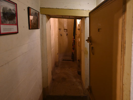 Wn17 de Colleville ("Hohe 61") [Hillman],
R806/SK Command Bunker