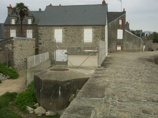 StP111 
  Port de St-Vaast