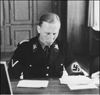Heydrich SS-Obergruppenführer und General der Polizei.
