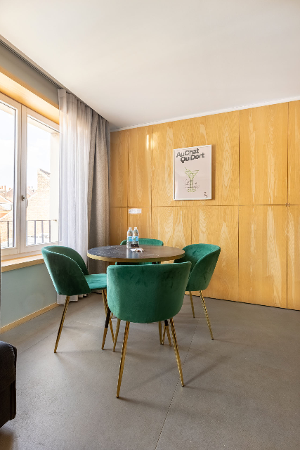Suite 4, photo 2