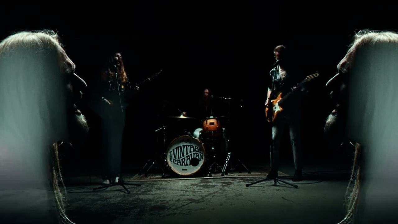 The Vintage Caravan en Loco Club