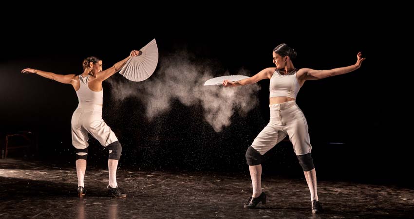 Point, danza contemporánea por Manoamanodanza en Matilde Salvador
