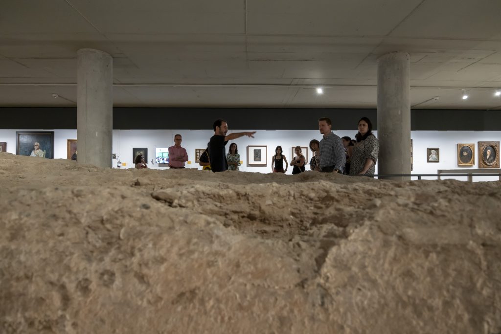 L’IVAM trobat : une balade le long des remparts médiévaux avec José Ferrandis à l’IVAM
