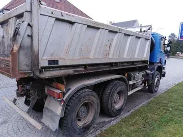 SCANIA P420 / 2006 / 228 700 km (4)