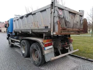 SCANIA P420 / 2006 / 228 700 km (5)