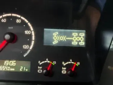 SCANIA P420 / 2006 / 228 700 km (12)