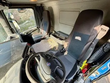 SCANIA P420 / 2006 / 228 700 km (8)