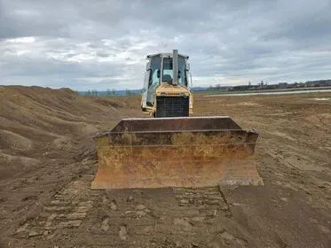 LIEBHERR 714 / 2007 / 16 456 m/h (2)