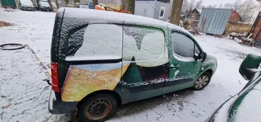 Citroen Berlingo 1,6 HDI / 2010 / 316 059 km (4)