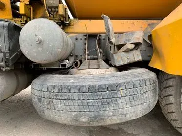 Volvo FM7 Concrete mix / 1999/ 311 419 km / Euro 3  (116)