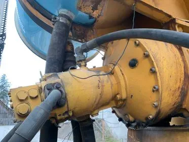 Volvo FM7 Concrete mix / 1999/ 311 419 km / Euro 3  (126)