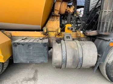 Volvo FM7 Concrete mix / 1999/ 311 419 km / Euro 3  (71)