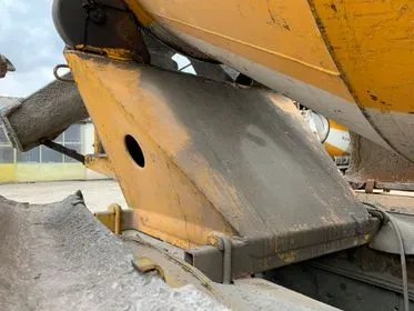 Volvo FM7 Concrete mix / 1999/ 311 419 km / Euro 3  (91)