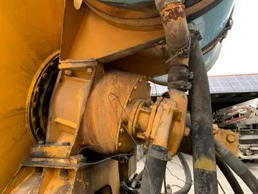 Volvo FM7 Concrete mix / 1999/ 311 419 km / Euro 3  (98)