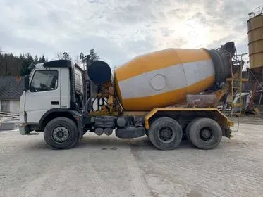 Volvo FM7 Concrete mix / 1999/ 311 419 km / Euro 3  (2)