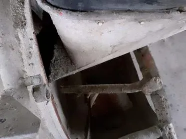 RENAULT KERAX R / 2003 / 396 500 km (12)