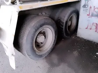 RENAULT KERAX R / 2003 / 396 500 km (13)