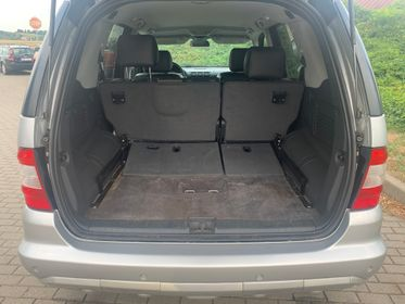 Mercedes -Benz  ML 270 CDI / 2.7L L5 DOHC 20V AWD/ 2004  (23)