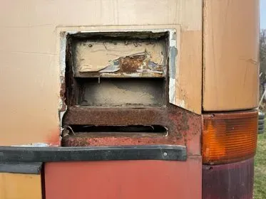 NEOPLAN N316 / 1999  (24)