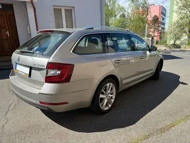 Škoda Octavia / 2019 / 144 182 km (5)