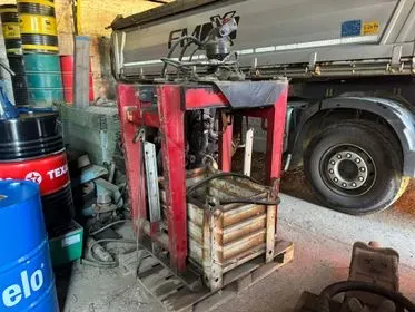 Mercedes-Benz AXOR 2540 L 6x2 / 2012 / 84 020 km (20)